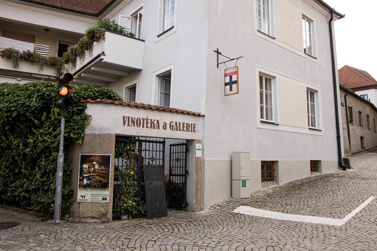 Ferienwohnung U Cerneho Kocoura A Zeleneho Stromu Tábor Exterior foto